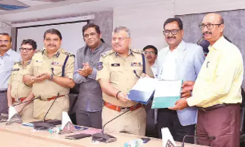 Police dept signs MoU with BRAOU to facilitate distance education for cops