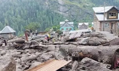 46 yatris dead as cloudburst triggers flash floods in J&K