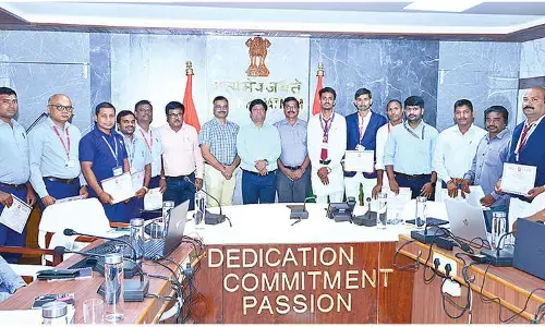 DRM honours railway staff for exceptional alertness