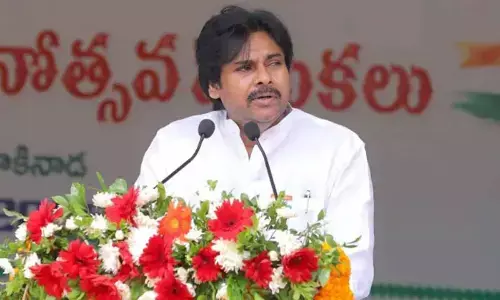 Pawan Kalyan attends Independence Day Celebrations in Kakinada, hoists national flag