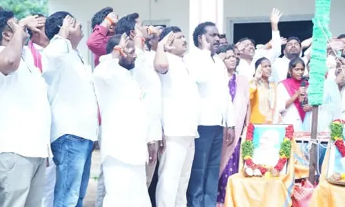 79th Independence Day Celebrated with Patriotic Fervor at Gadwal District BRS Party Office