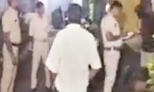 Woman sets self on fire in Pipili