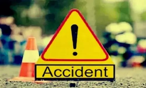 Four killed, several injured in road accident in MPs Shivpuri; victims from Gujarat