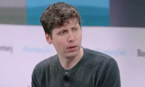 Sam Altman Acknowledges AI Industry Is in a Bubble, Compares It to the Dot-Com Era
