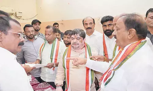 Ministers call upon Cong cadre to ensure victory