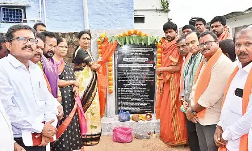 No compromise on development: Aruna