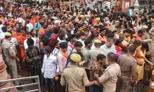 Tragic Stampede At Barabanki Temple Claims Two Lives During Monday Prayers