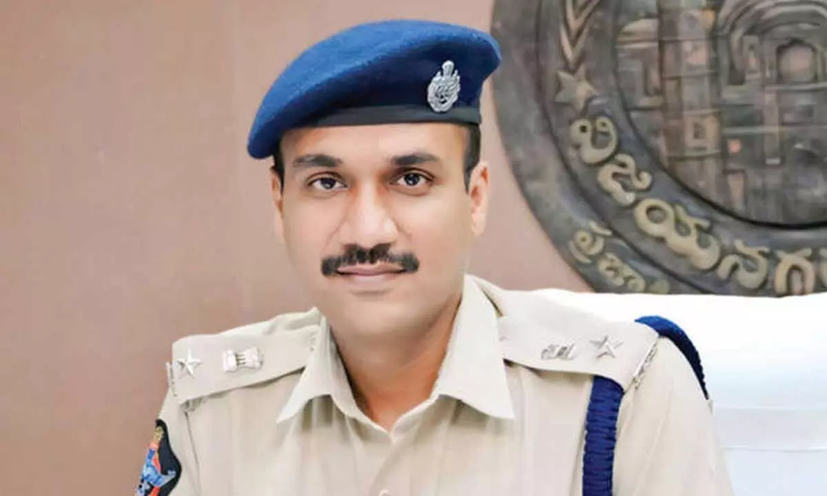 Police crackdown on gambling, cockfights Police crackdown on gambling, cockfights