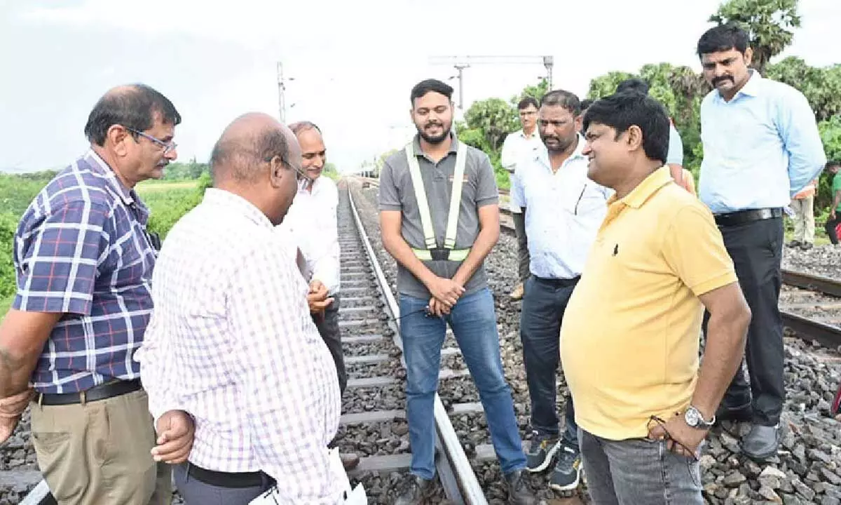 DRM inspects safety maintenance works DRM inspects safety maintenance works