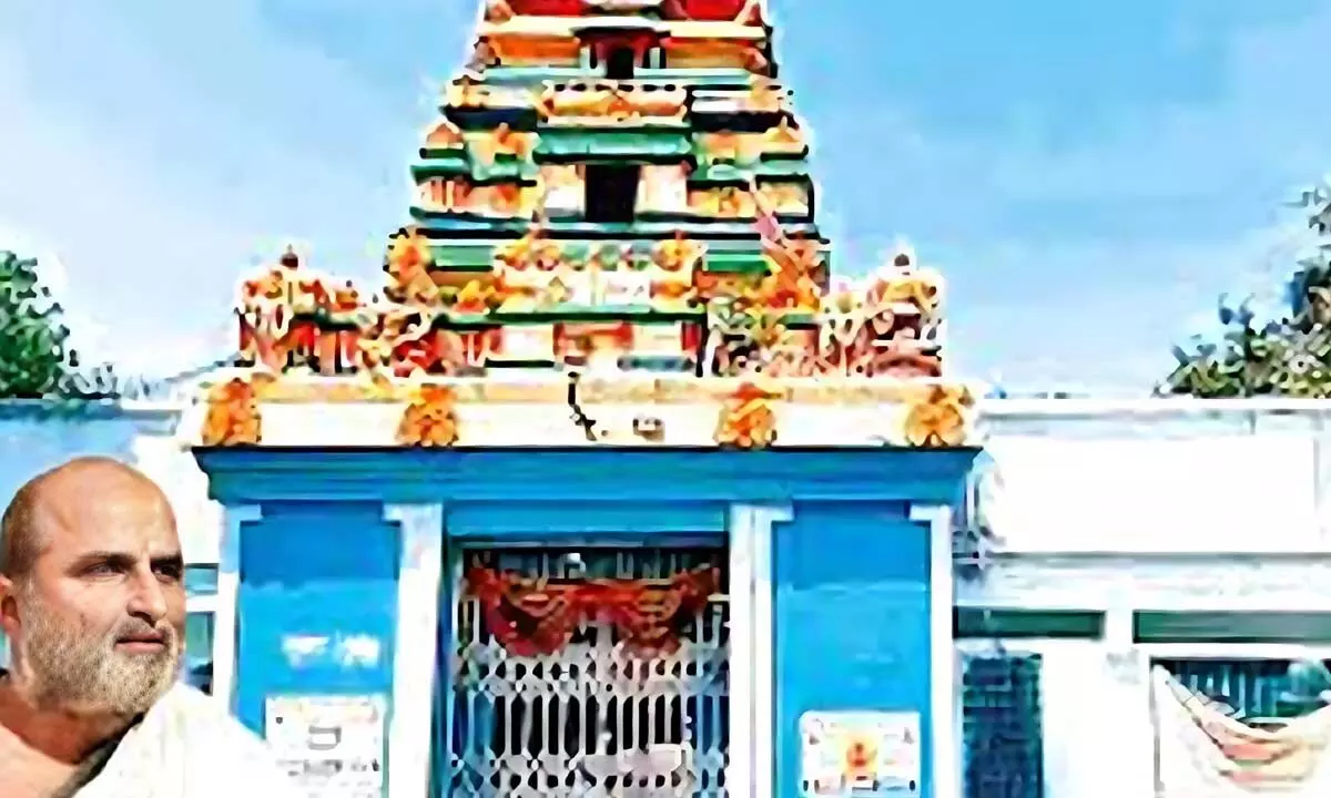 Chilkur Temple Priest Praises Telangana BJP Chiefs Advocacy to PM Chilkur Temple Priest Praises Telangana BJP Chiefs Advocacy to PM