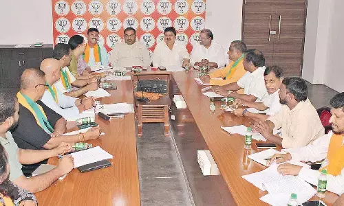 State BJP reviews preps for upcoming local body elections