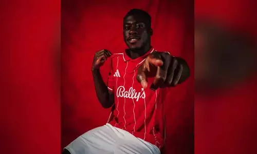 Nottingham Forest sign Arnaud Kalimuendo on a five-year deal