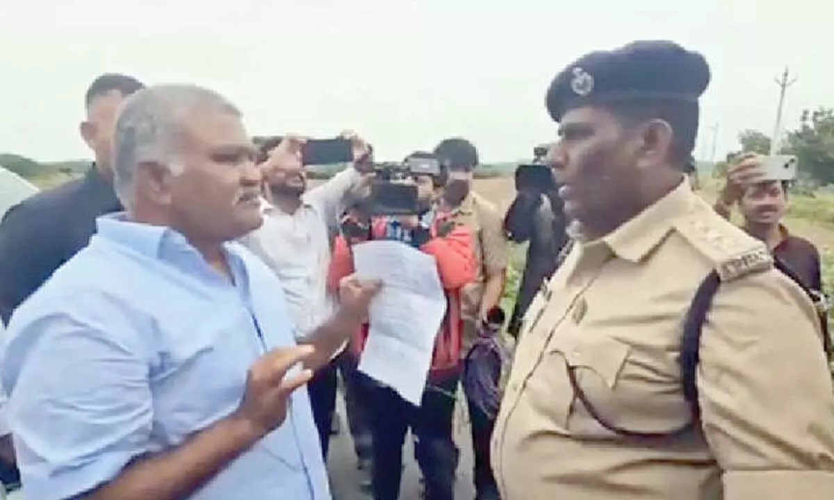 Ex MLA Pedda Reddy’s bid to enter Tadipatri triggers tension