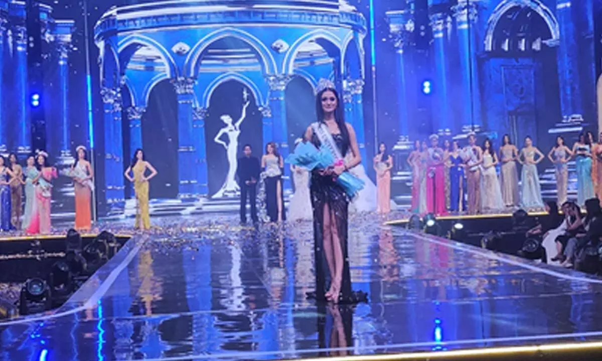 Rajasthan’s Manika wins ‘Miss Universe India 2025’ crown, to represent India in Thailand Rajasthan’s Manika wins ‘Miss Universe India 2025’ crown, to represent India in Thailand