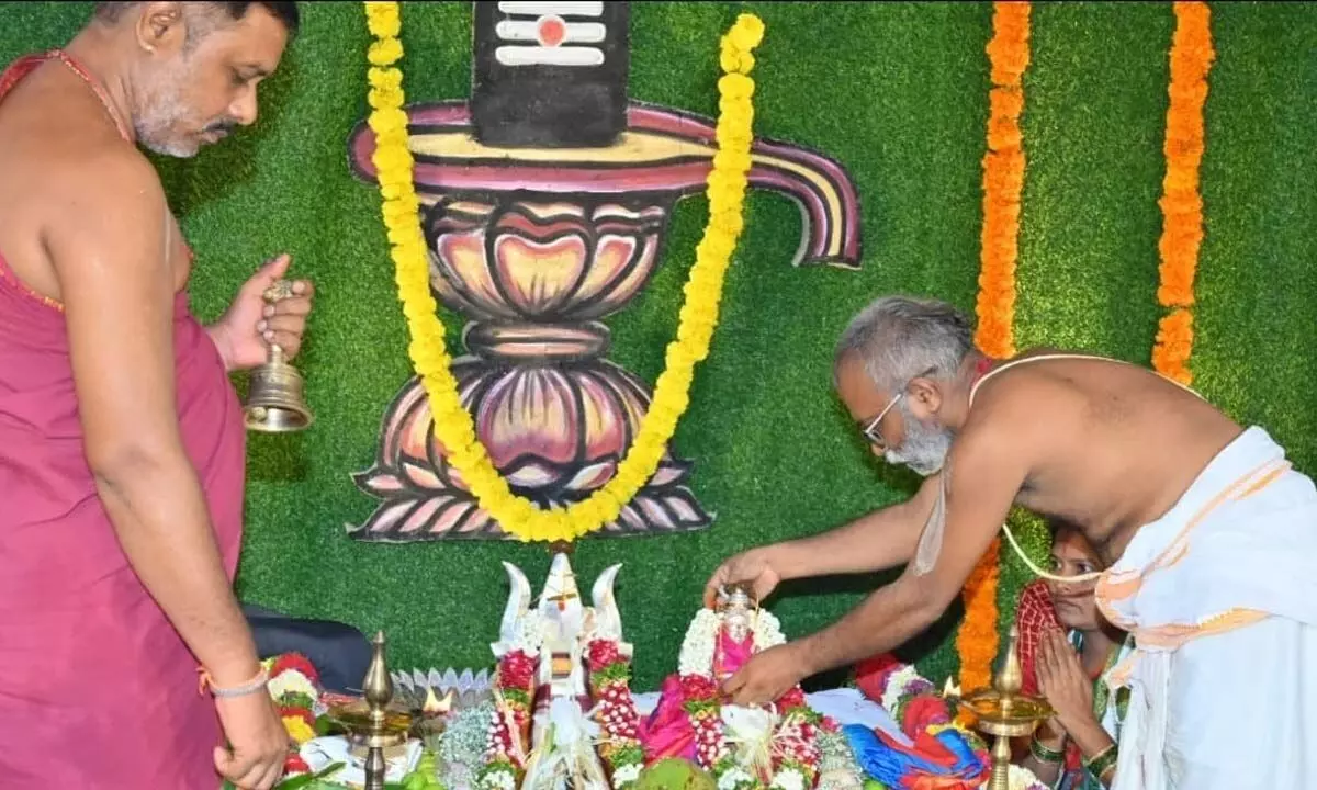 Thousands Witness 5th Annual Kalyan Mahotsavam of Sri Jammulamma Ammavaru in Gadwal