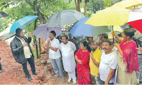 Heavy rains throw life out of gear in Visakhapatnam