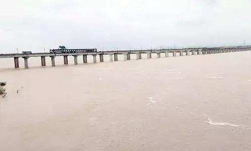 Officials on alert as Godavari rises