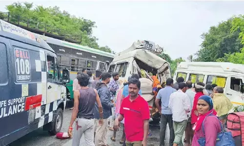 3 killed, 10 hurt as tempo traveller collides with RTC bus
