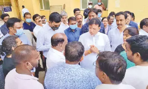 Govt announces ex gratia of Rs 5L for kin of victims