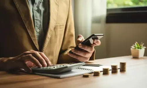 Cost-Effective Liquidity: Understanding the Interest Dynamics of Borrowing Against Your Funds