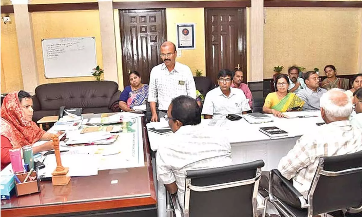 Collector instructs enhanced monitoring of urea usage