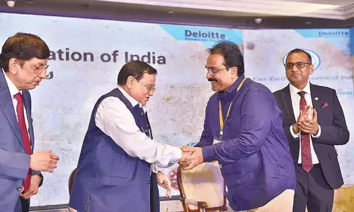 SVU Physics Professor receives Rare Earth research award