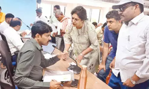 Expedite Prajavani grievances resolution: RR Collector to officials