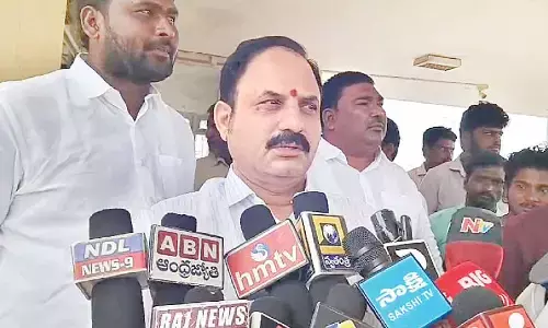 ‘Kidnap’ of two YSRCP activists sparks tension in Banaganapalle