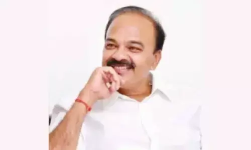 I-T sleuths raid ex-MP Ranjith Reddy, DSR Group over alleged tax evasion