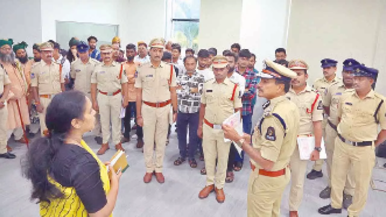 CV Anand holds executive court, 101 gang members interrogated CV Anand holds executive court, 101 gang members interrogated