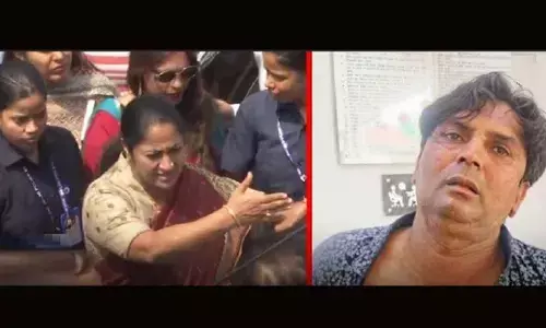 Delhi CM attacked during public event