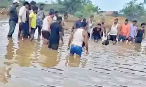 Six children drown in a pond in Kurnool dist