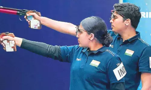 Saurabh-Suruchi duo wins 10m air pistol mixed team bronze