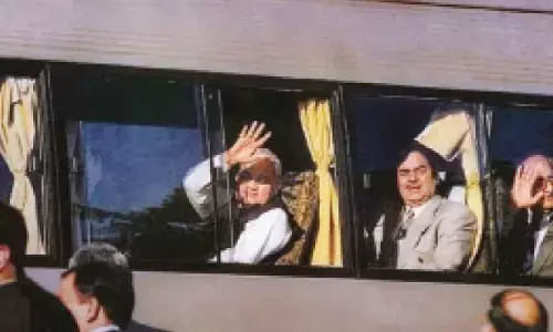 Onus on Pakistan to normalise ties with India: Tharoor