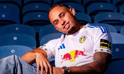 Leeds sign Noah Okafor from AC Milan as Premier League spending hits record £2.37bn