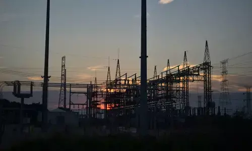 Carbon emission of India’s grid electricity falls 7 pc as green energy share rises