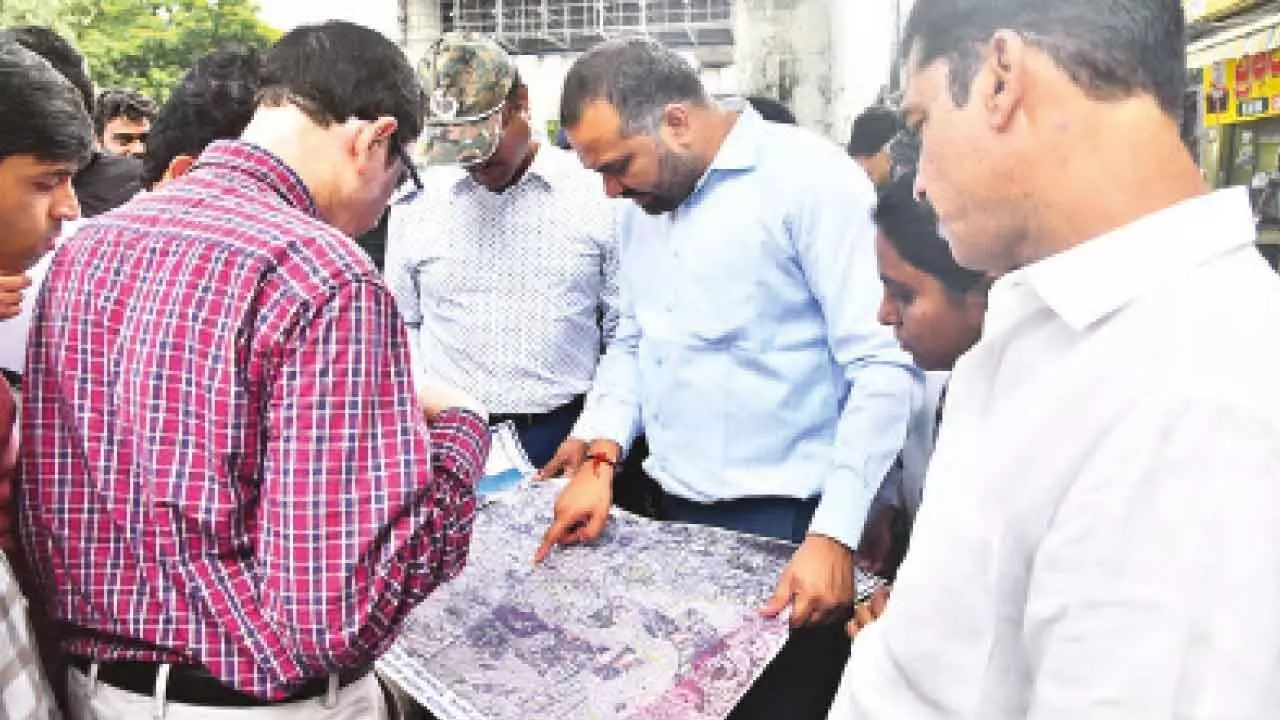 GHMC, HYDRAA to remodel Ameerpet drains GHMC, HYDRAA to remodel Ameerpet drains