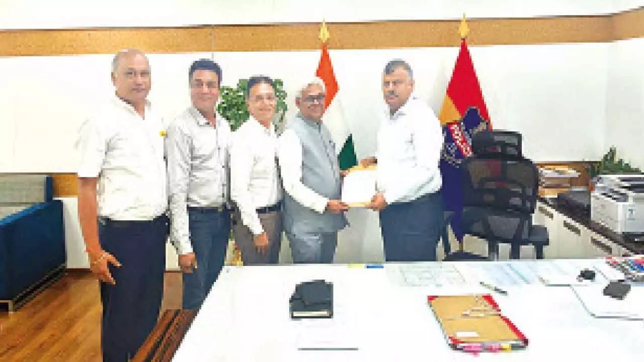 Marwaris tap State top cop; told to rein in hate speeches