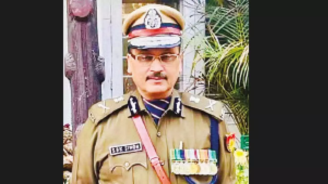 Delhi Police chief shunted out Delhi Police chief shunted out