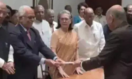 Oppn V-P pick Sudarshan Reddy files nomination