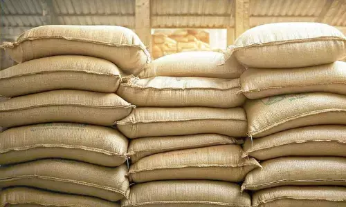 Govt plans to cut paddy cess, abolish market fee