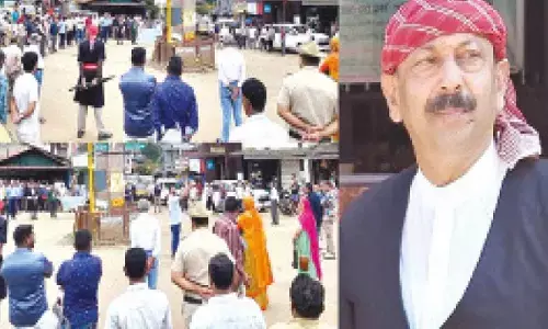 Codavas form human chain in Siddapura