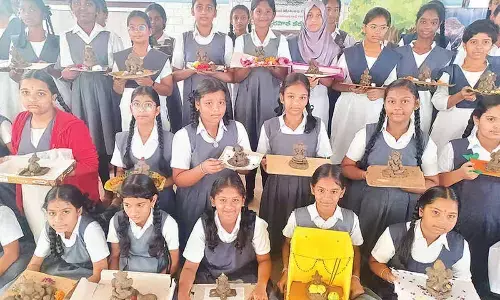 Clay idol making competitions held