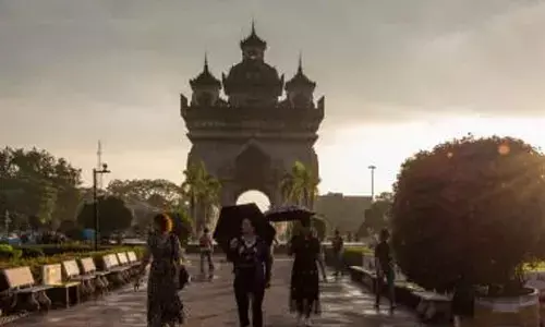 Laos reduces interest rate to boost growth