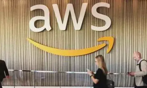 AWS CEO Calls Replacing Junior Staff with AI “Dumb,” Despite Recent Layoffs