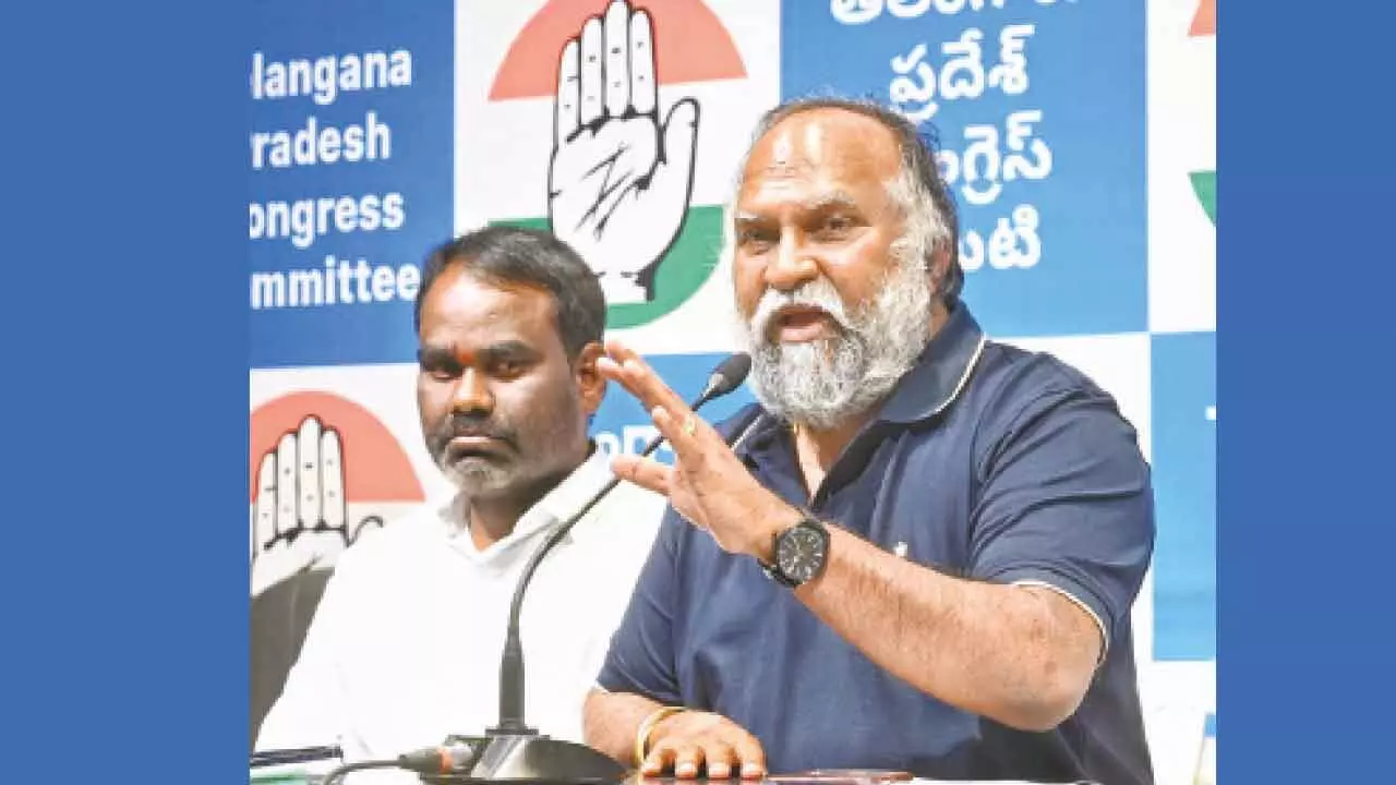 Jagga Reddy lashes out at KTR for calling Cong ‘third class’ Jagga Reddy lashes out at KTR for calling Cong ‘third class’