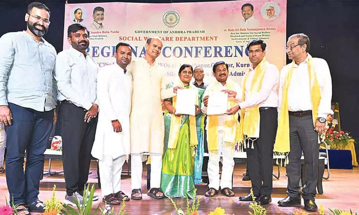 Tirupati Collector signs MoU with Art of Living
