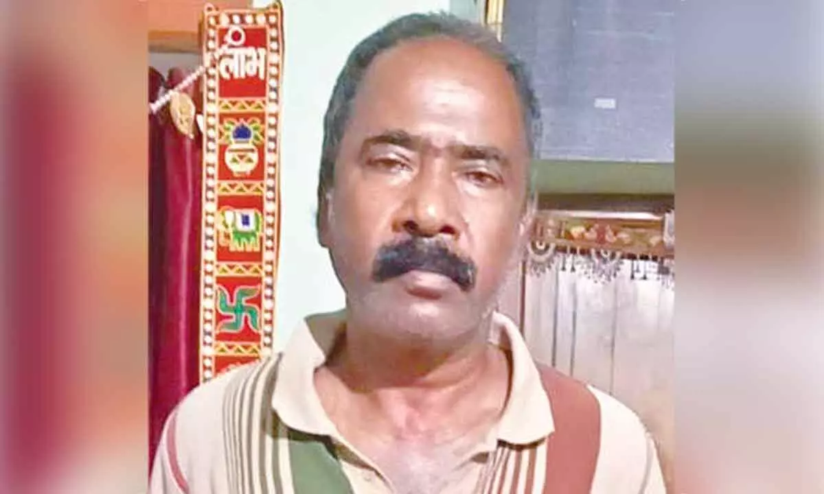 19 plots unearthed from hospital official