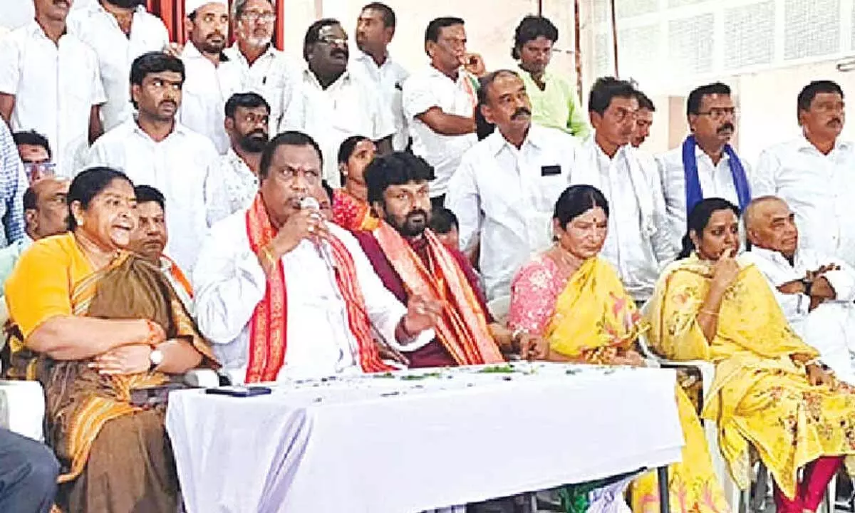 Public welfare padayatra to reach Warangal tomorrow