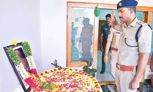 Tributes paid to Andhra Kesari on his 154th birth anniversary